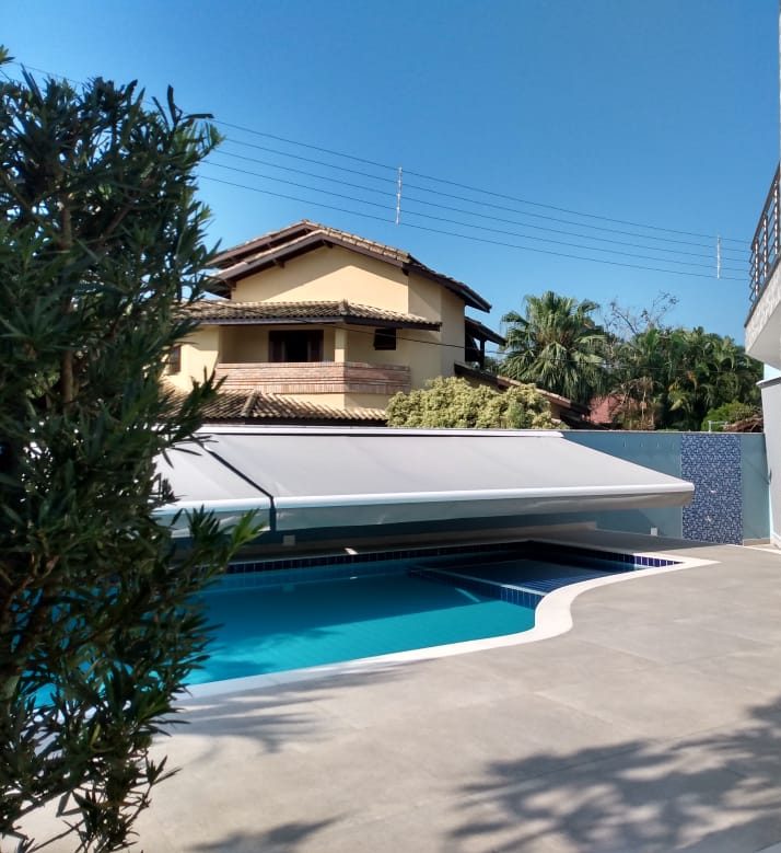 Estilo e Funcionalidade: A Combinação Perfeita no Toldo com Braço Articulado